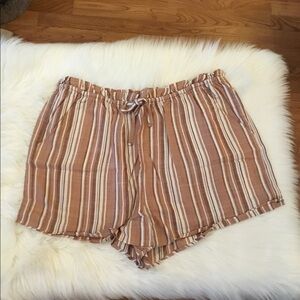 So XL tan stripe high rise soft shortie short NWT